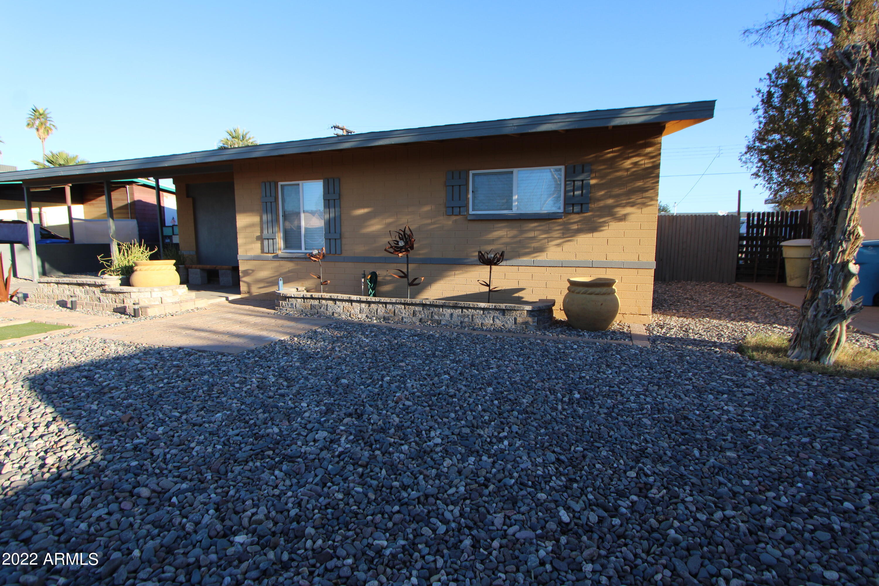838 West Picadilly Road Phoenix, AZ 85013 - Photo 4 of 43 IMG_2681