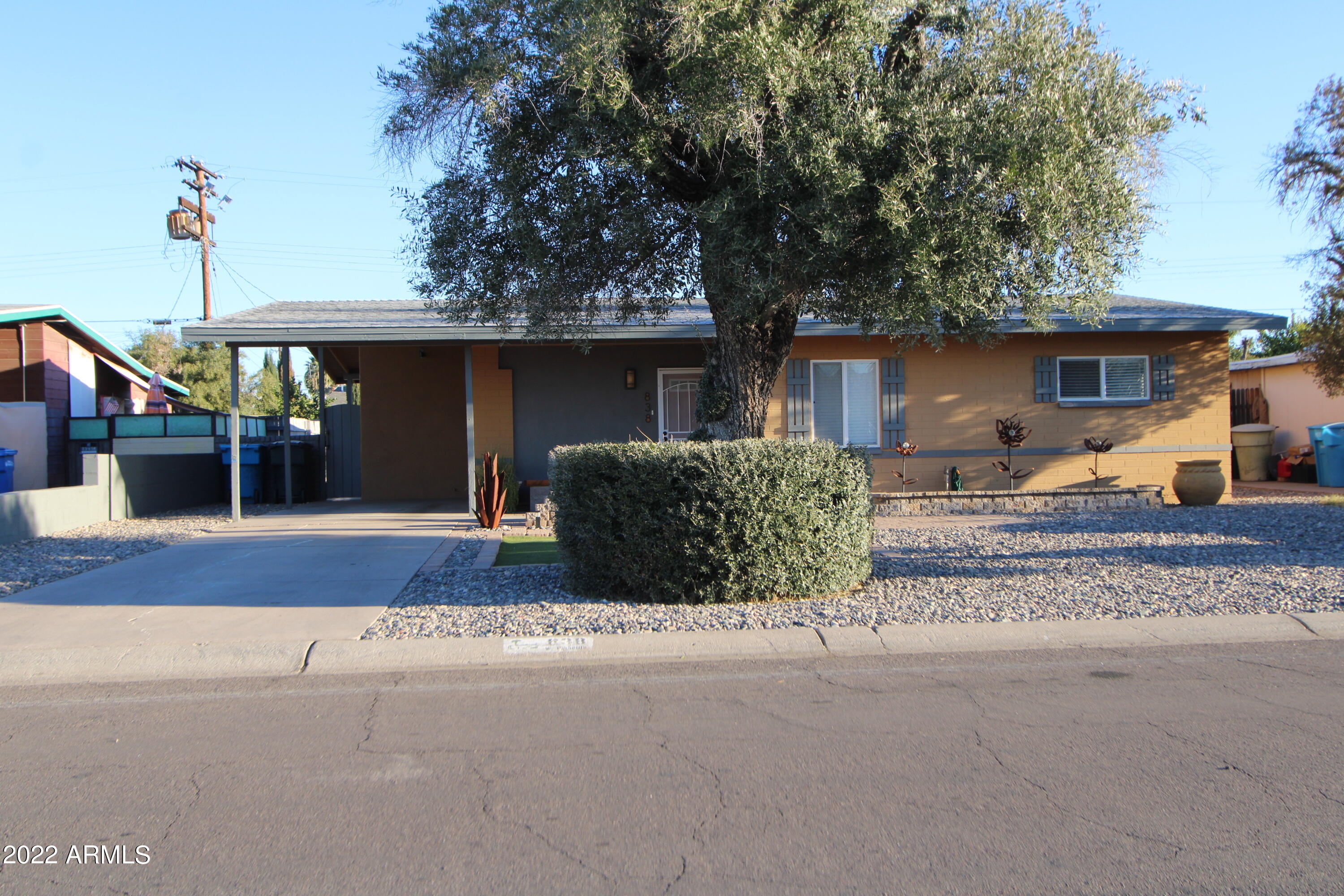838 West Picadilly Road Phoenix, AZ 85013 - Photo 8 of 43 IMG_2685