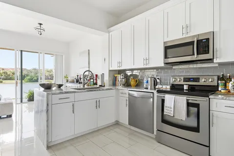 $569,000 | 855 Marina Del Ray Lane, Unit 3, West Palm Beach, FL 33401