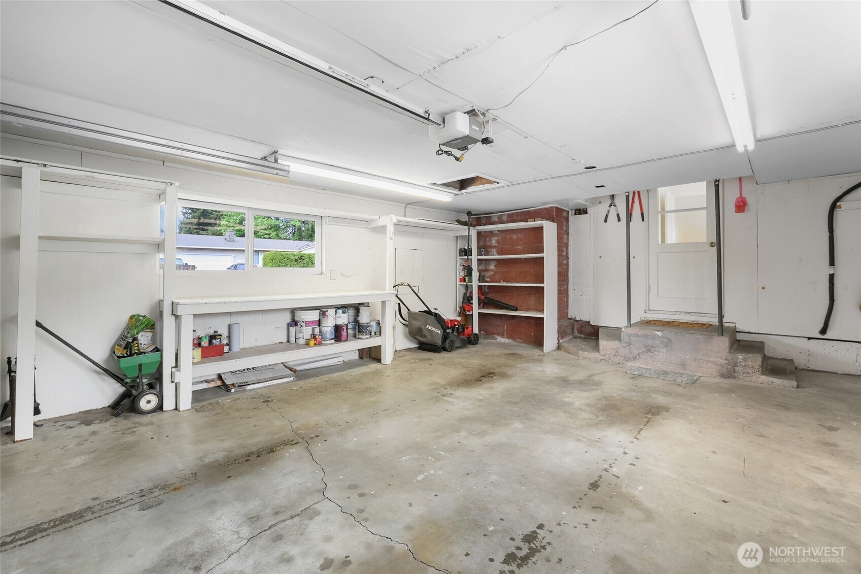 2402 Union Avenue Northeast Renton, WA 98059 - Photo 28 of 39