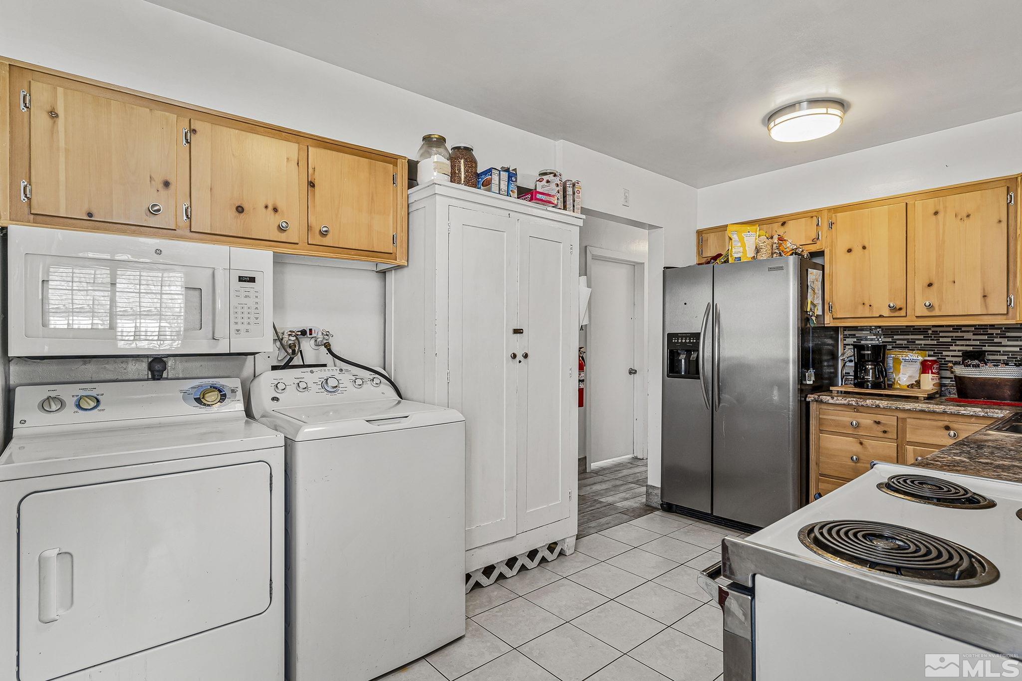 13690 Mt Rainier Street Reno, NV 89506 - Photo 4 of 15 Photo 4