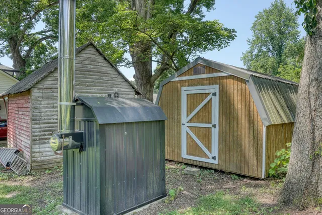 a view of outdoor space with a garden