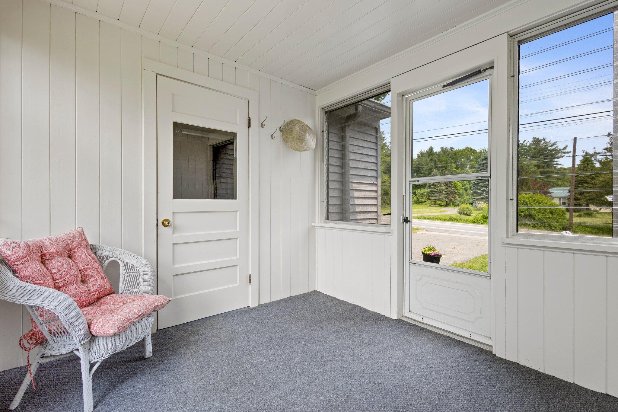 126 Sebago Lake Road Gorham, ME 04038 - Photo 5 of 39 Entry