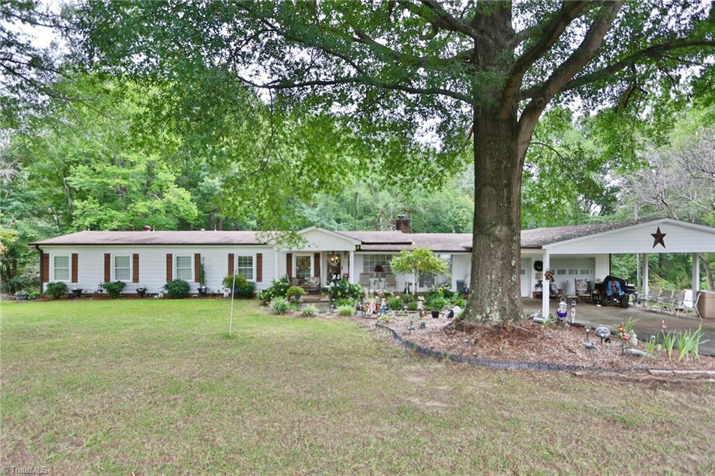 2224 E Road Walnut Cove, NC 27052 - Photo 1 of 22