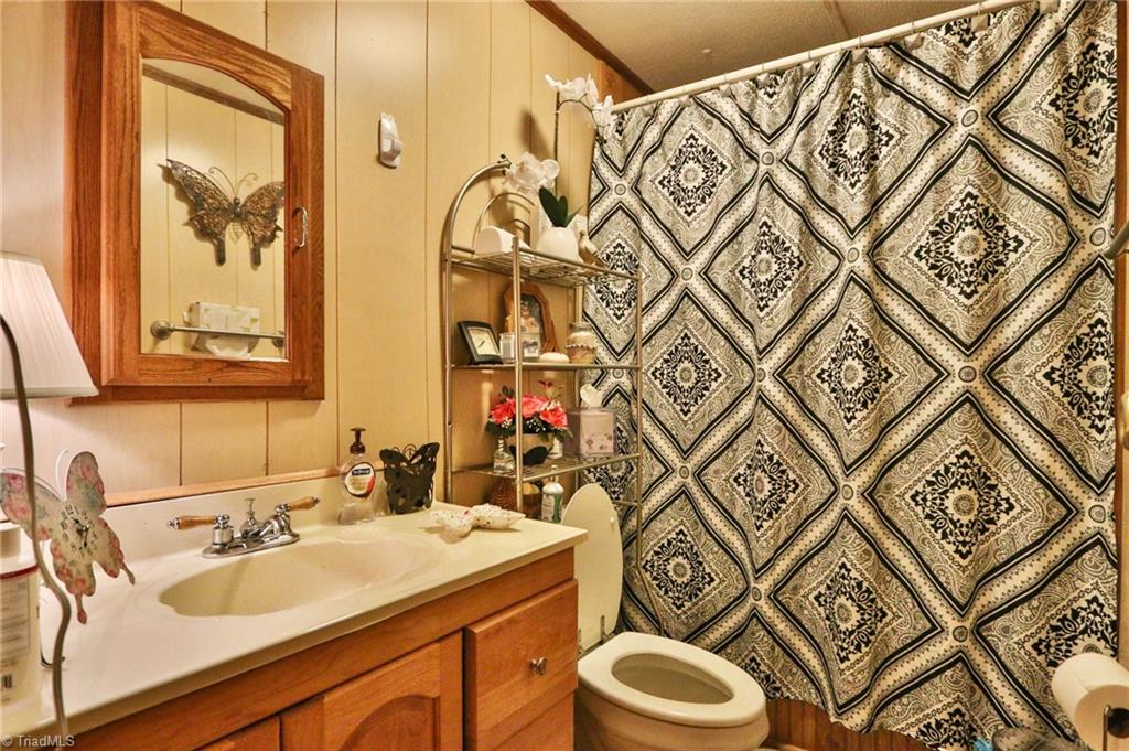 2224 E Road Walnut Cove, NC 27052 - Photo 15 of 22