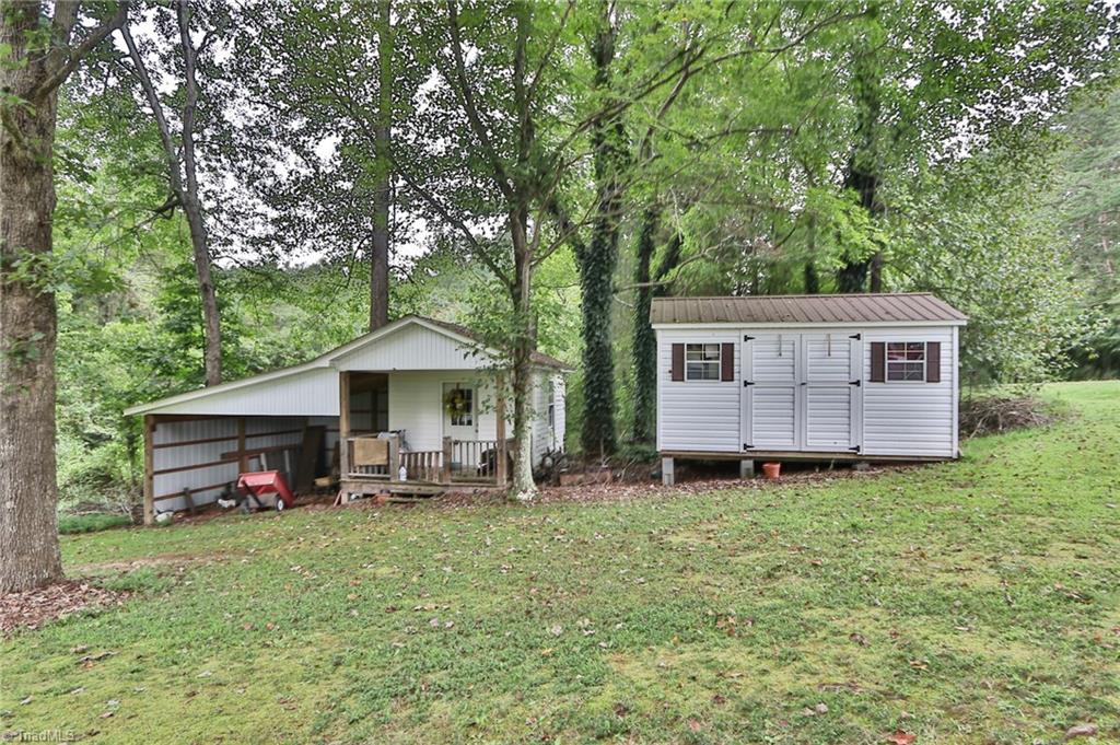 2224 E Road Walnut Cove, NC 27052 - Photo 20 of 22