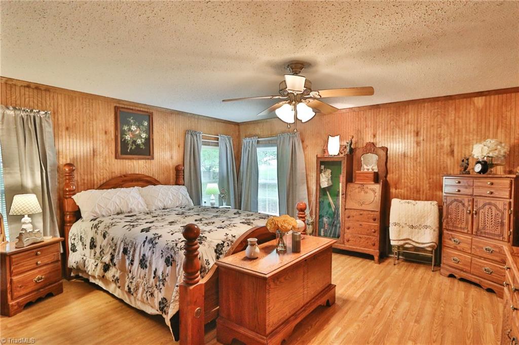 2224 E Road Walnut Cove, NC 27052 - Photo 10 of 22