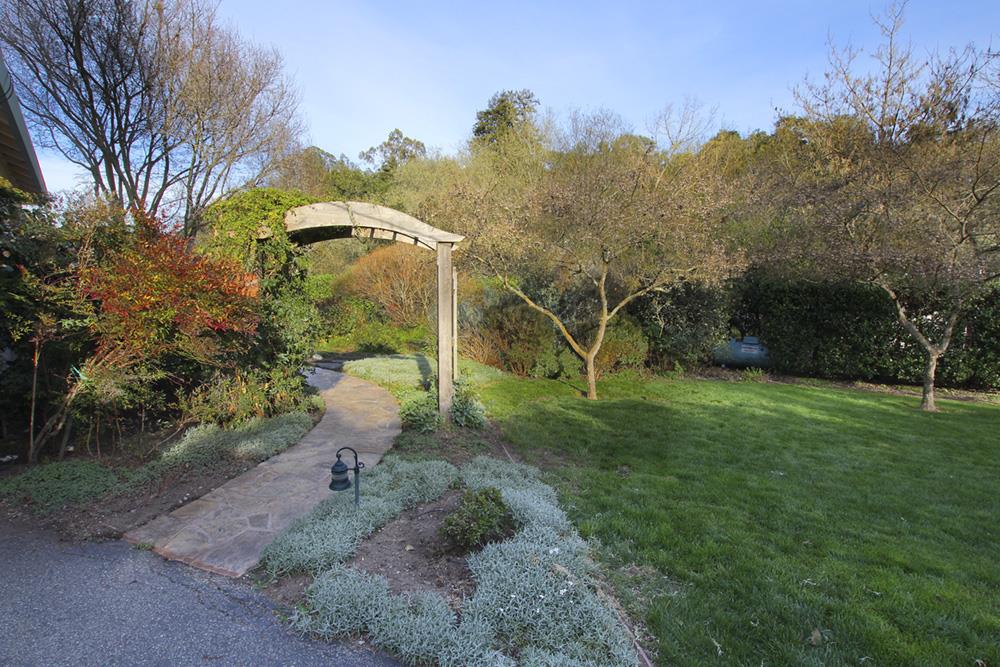 5 Nunes Road Watsonville, CA 95076 - Photo 31 of 41 a view of a park