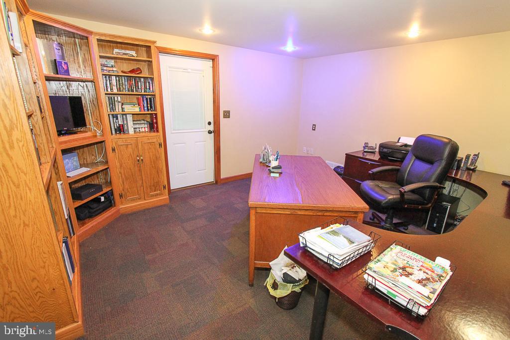 609 Weaver Road Morgantown, PA 19543 - Photo 26 of 46 office