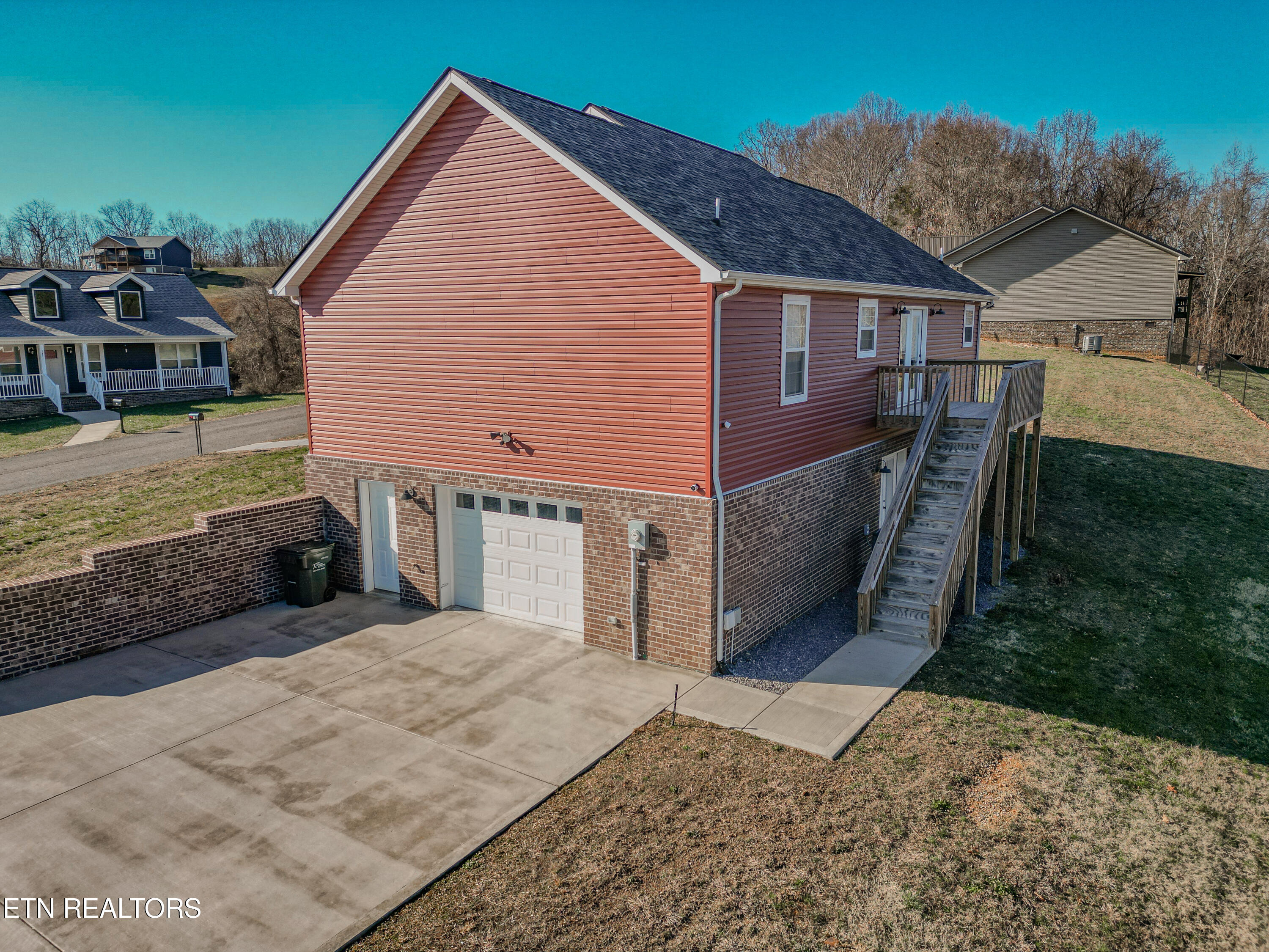 194 Pleasant Ridge Lane Bean Station, TN 37708 - Photo 5 of 43 20250109-dji_fly_20250109_142428_45_1736