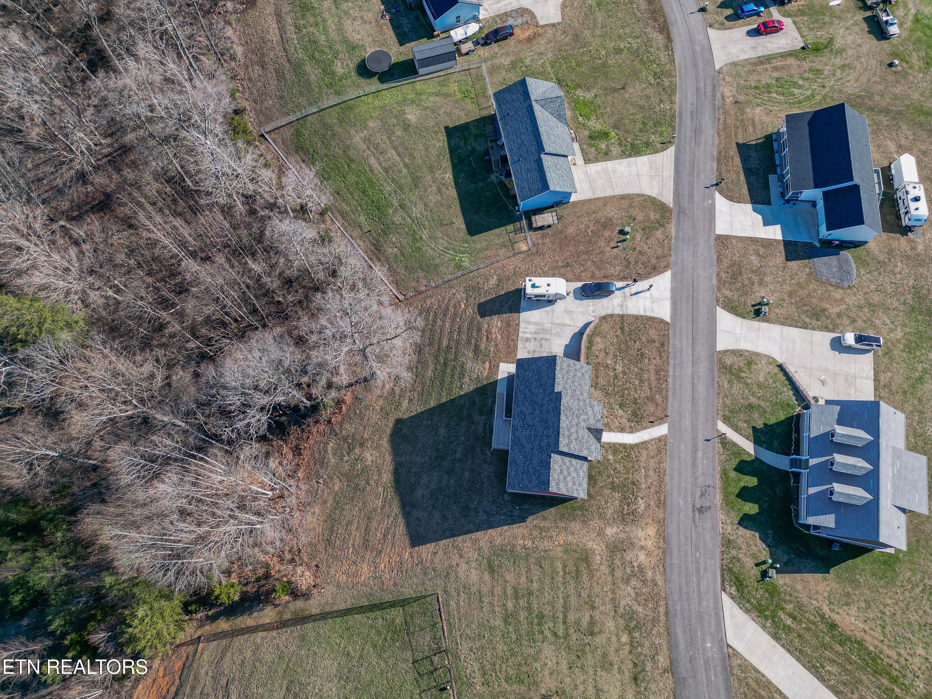 194 Pleasant Ridge Lane Bean Station, TN 37708 - Photo 9 of 43 20250109-dji_fly_20250109_142538_48_1736