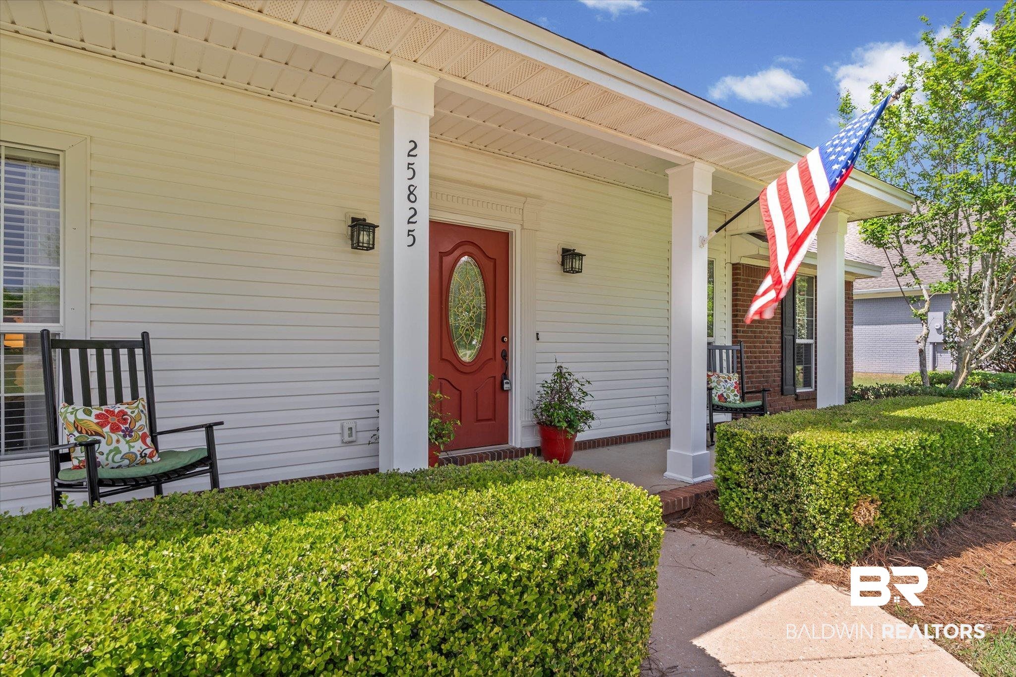 Property entrance featuring a porch