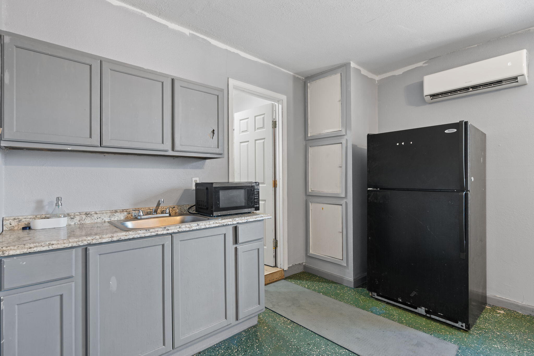 817 Oreja De Oro Drive Southeast Rio Rancho, NM 87124 - Photo 16 of 41 Gallery Image 16