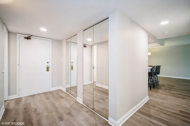 $264,900 | 350 Plum Creek Drive, Unit 206, Wheeling, IL 60090