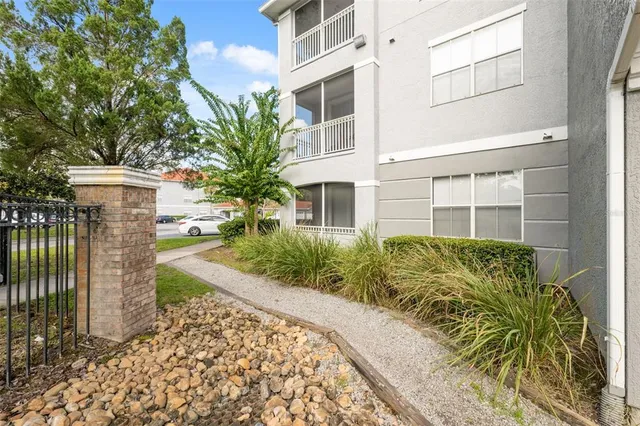 $149,000 | 18001 Richmond Pl Drive, Unit 215, Tampa, FL 33647