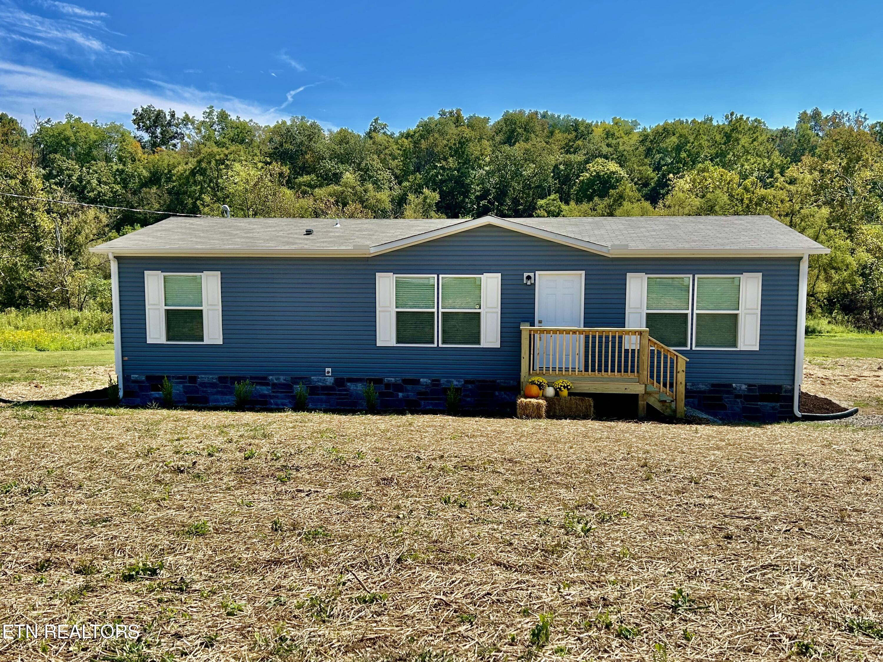 5348 Rutledge Pike Rutledge, TN 37861 - Photo 2 of 31 IMG_4040