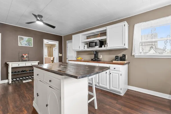 $189,900 | 416 South Farmer Street, Princeton, WI 54968