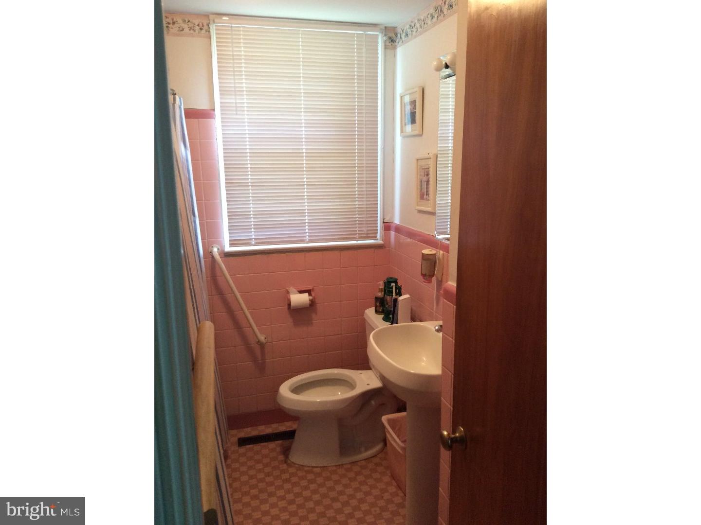 2988 Oklahoma Road Willow Grove, PA 19090 - Photo 10 of 17 Bathroom