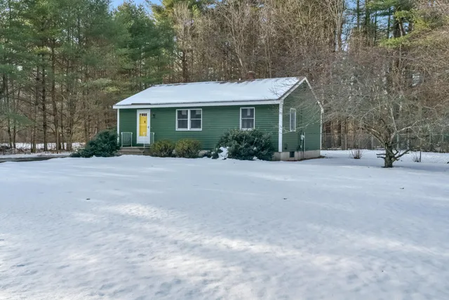 $385,000 | 3 South Branch Drive, Gorham, ME 04038