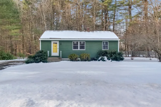 $385,000 | 3 South Branch Drive, Gorham, ME 04038