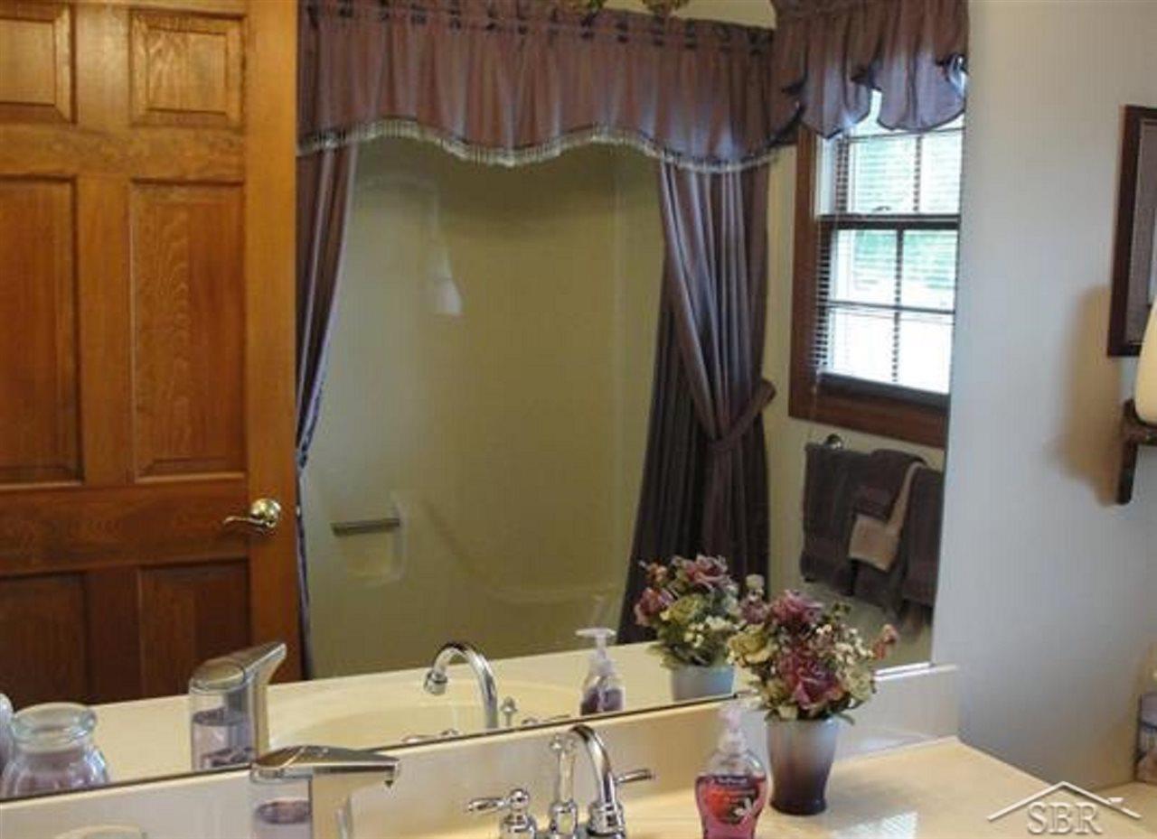 2148 North Graham Road Freeland, MI 48623 - Photo 14 of 41