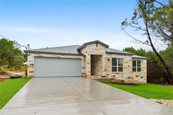 $2,295 | 3704 Stillwood Lane, Lago Vista, TX 78645