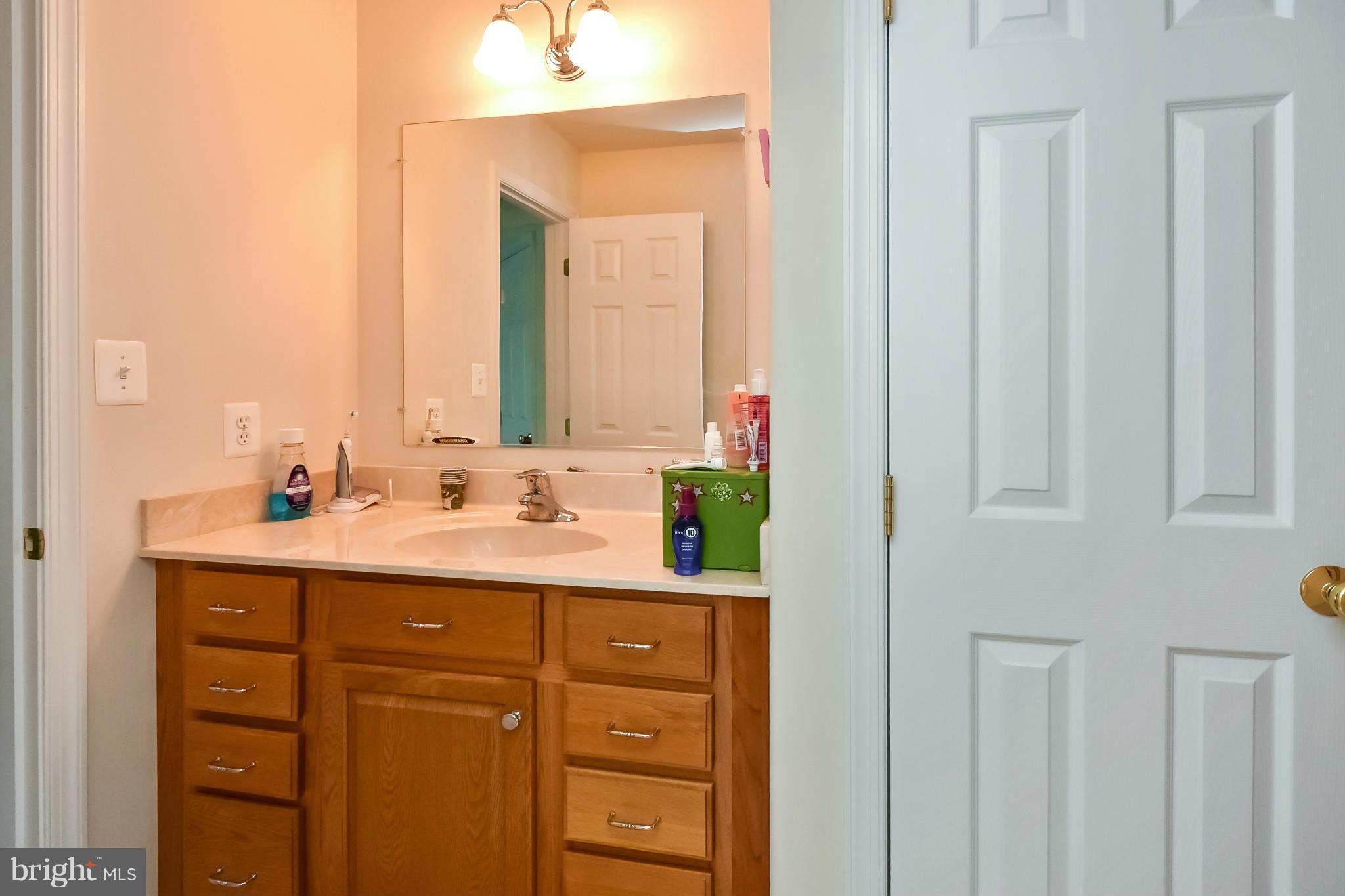 13985 Round Hill Road King George, VA 22485 - Photo 23 of 30 Jack and Jill Bath