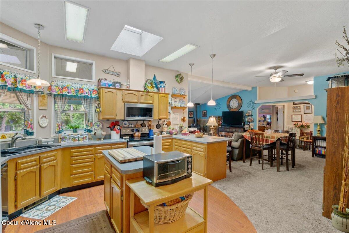 9864 Bottle Bay Road Sagle, ID 83860 - Photo 14 of 35 14-Kitchen