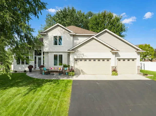 $525,000 | 20621 Fruitwood Path, Lakeville, MN 55044