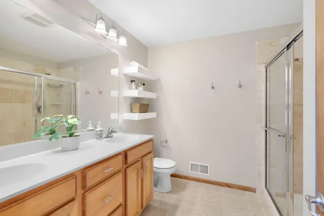 $525,000 | 20621 Fruitwood Path, Lakeville, MN 55044