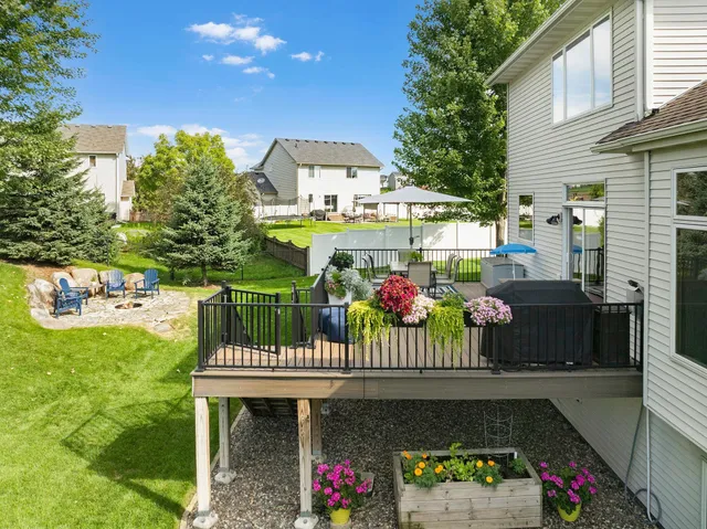 $525,000 | 20621 Fruitwood Path, Lakeville, MN 55044