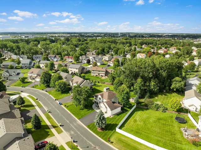 $525,000 | 20621 Fruitwood Path, Lakeville, MN 55044