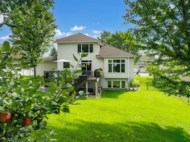 $525,000 | 20621 Fruitwood Path, Lakeville, MN 55044