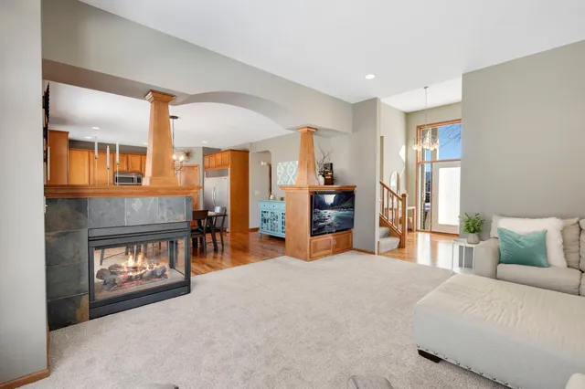 $525,000 | 20621 Fruitwood Path, Lakeville, MN 55044