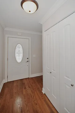 $2,600 | 117 Wilshire Drive, Wheeling, IL 60090