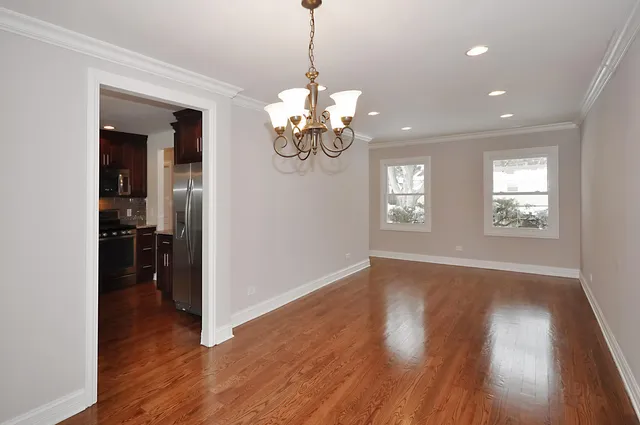 $2,600 | 117 Wilshire Drive, Wheeling, IL 60090