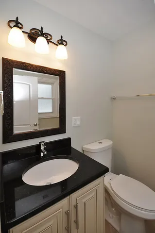 $2,600 | 117 Wilshire Drive, Wheeling, IL 60090