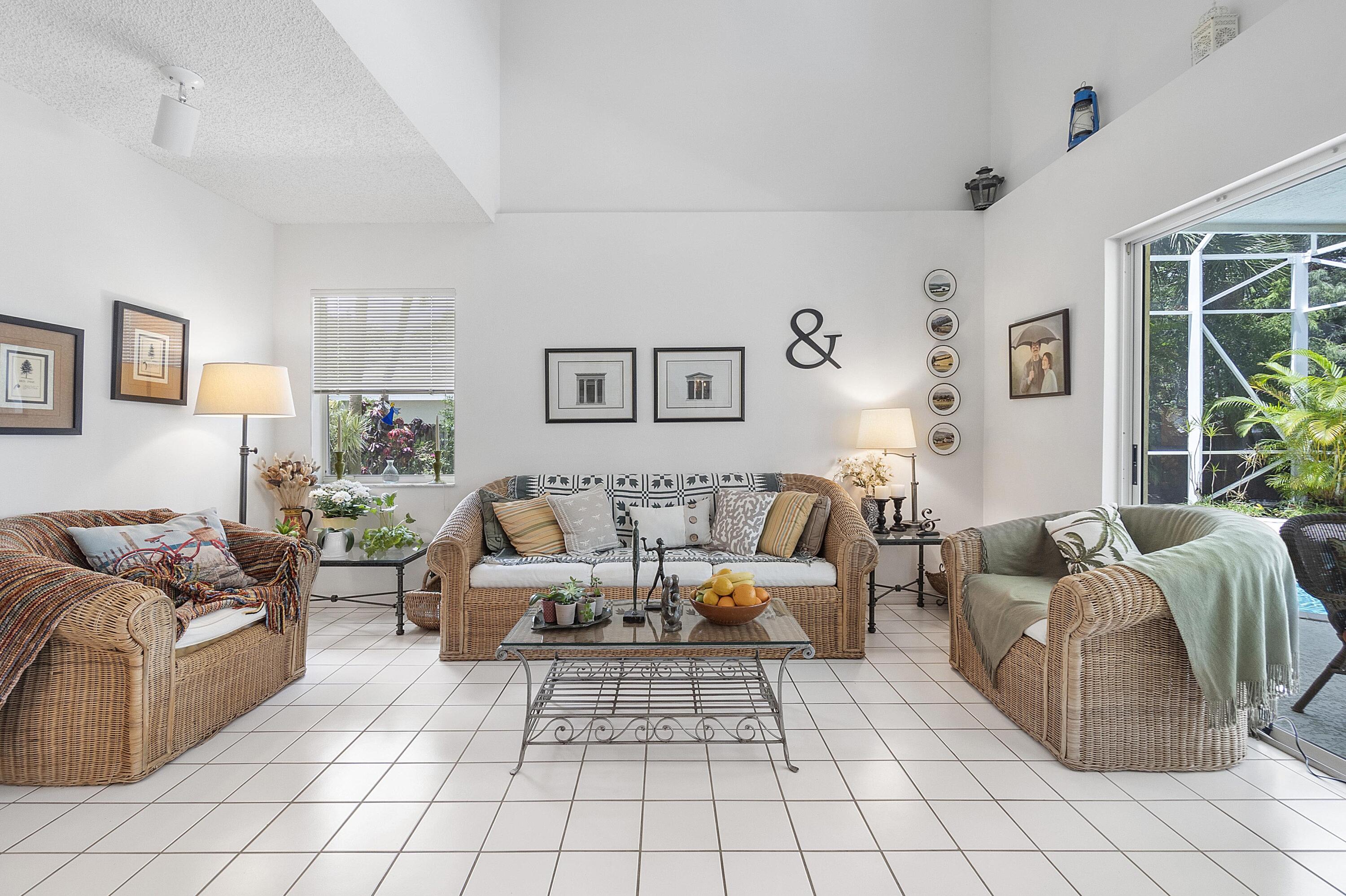 1401 Southwest 18th Street Boca Raton, FL 33486 - Photo 13 of 39 Family Room