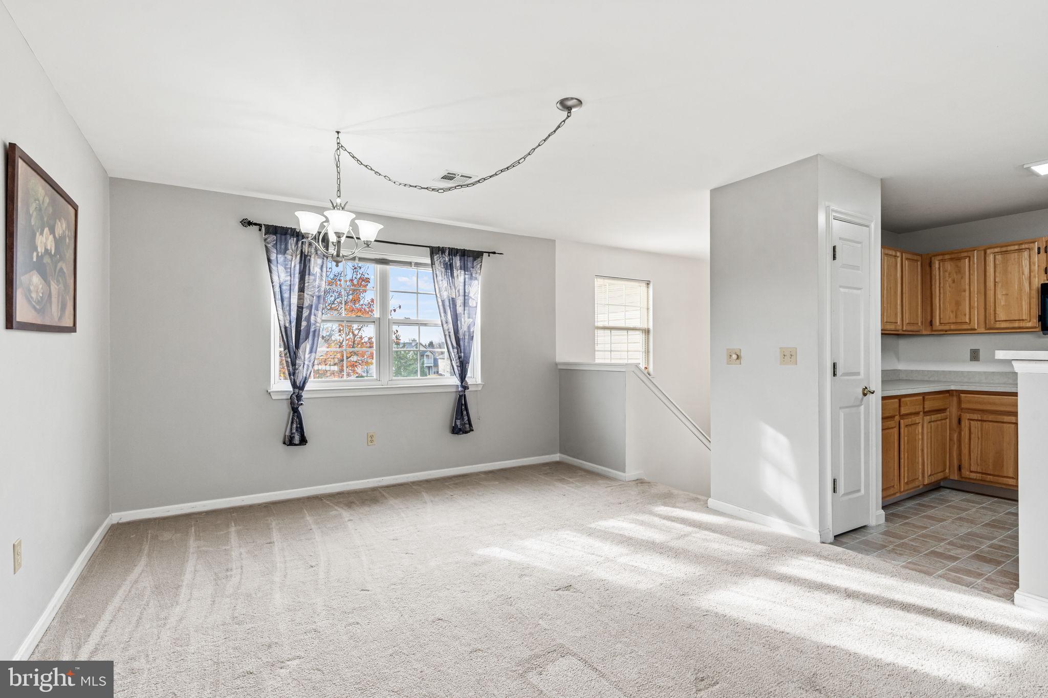 122 Sparrow Road Hummelstown, PA 17036 - Photo 3 of 26 Gallery Image 3