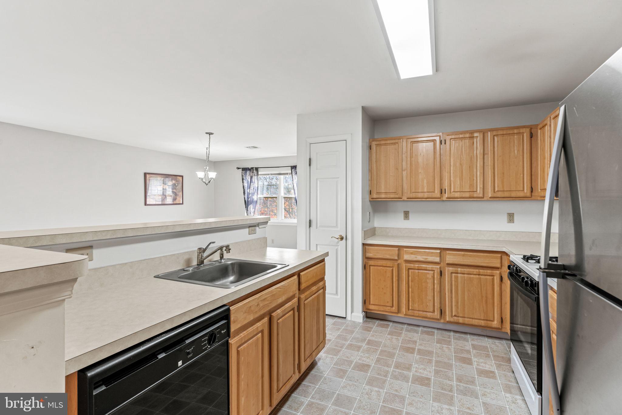 122 Sparrow Road Hummelstown, PA 17036 - Photo 8 of 26 Gallery Image 8