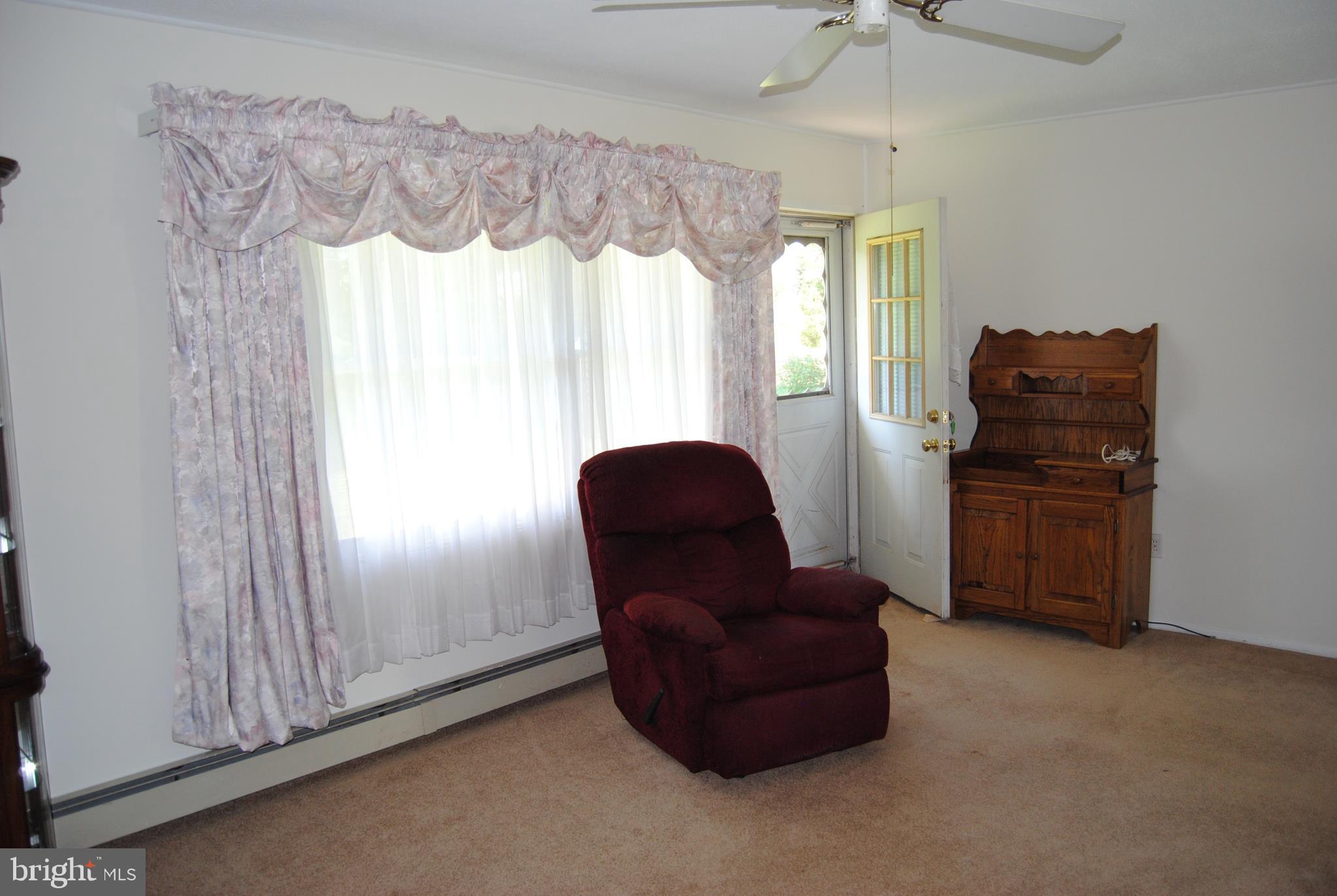 10 Valley Road Levittown, PA 19057 - Photo 19 of 34 Gallery Image 19