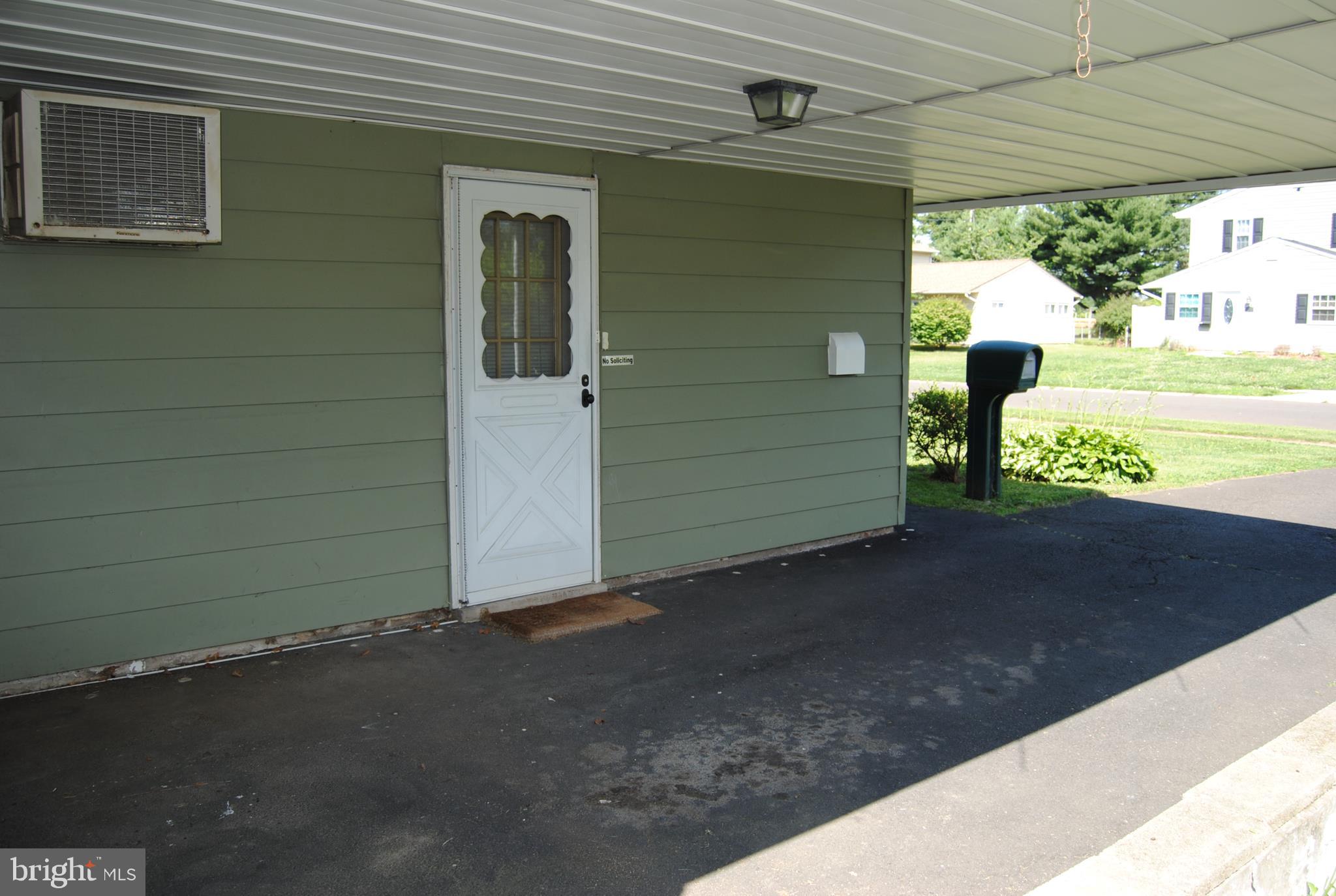 10 Valley Road Levittown, PA 19057 - Photo 3 of 34 Gallery Image 3