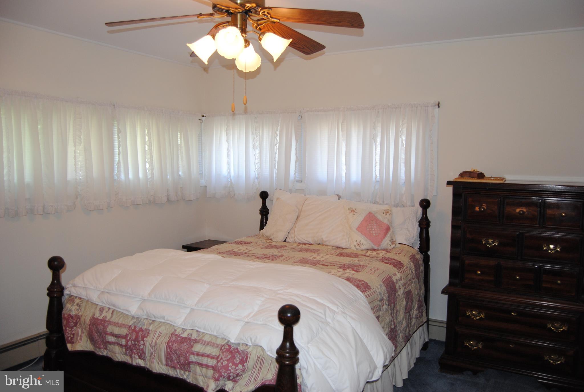 10 Valley Road Levittown, PA 19057 - Photo 24 of 34 Gallery Image 24