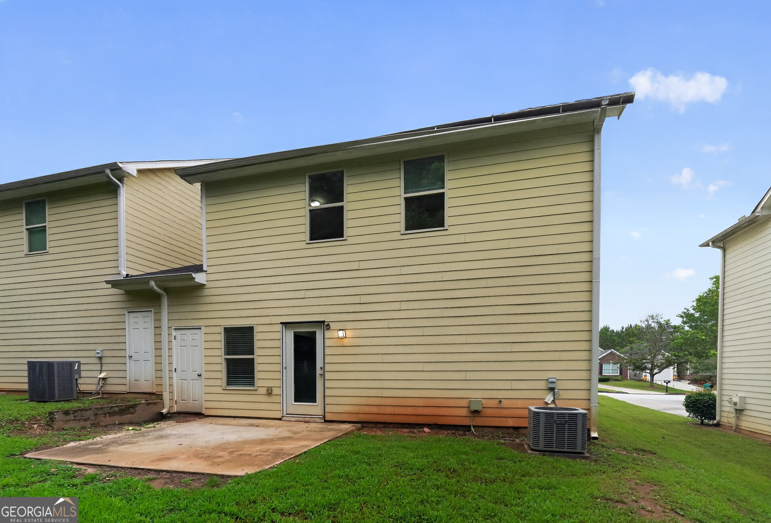 6381 Shadow Square Lithonia, GA 30058 - Photo 3 of 36