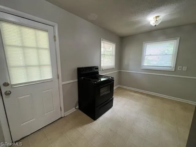 $1,050 | 1508 Hanner Street, Greensboro, NC 27403