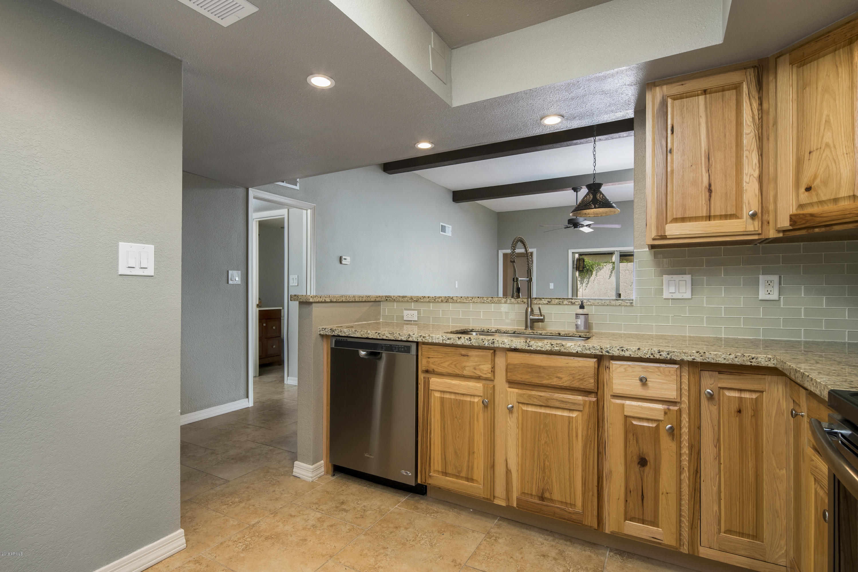 10 West Griswold Road Phoenix, AZ 85021 - Photo 3 of 17 DSC03504