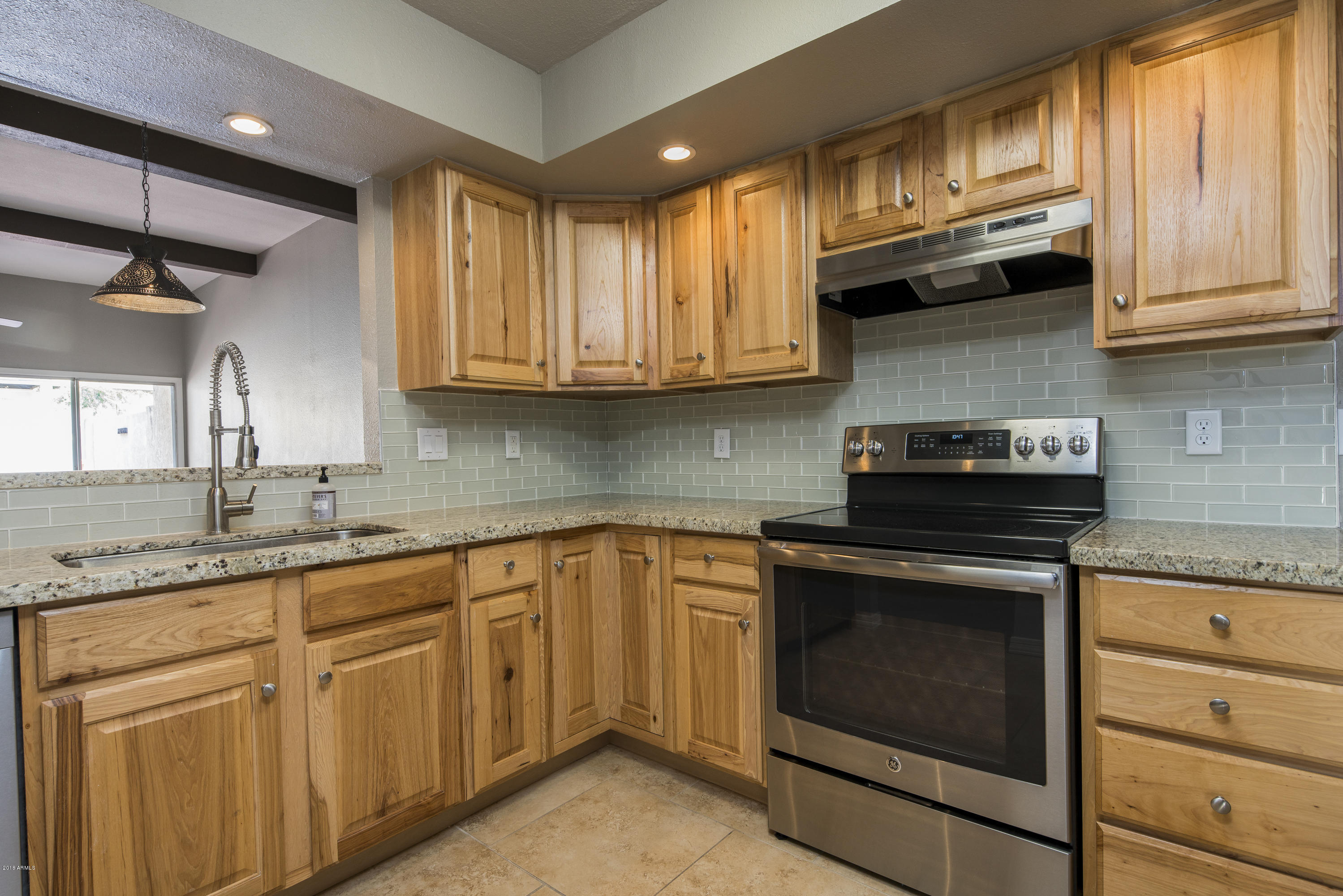 10 West Griswold Road Phoenix, AZ 85021 - Photo 4 of 17 DSC03502