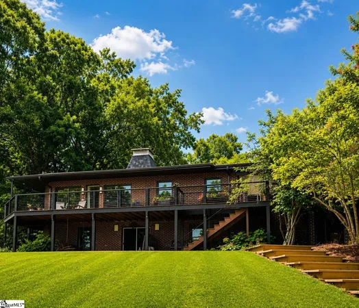 $699,900 | 522 Sandshore Drive, Greenwood, SC 29649