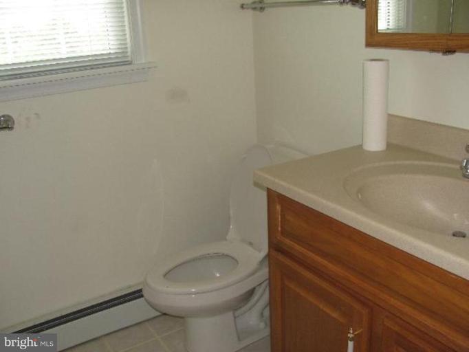 27012 Ridge Road Damascus, MD 20872 - Photo 18 of 18 Bath #3