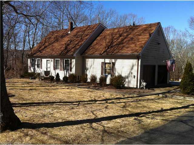 631 Westminster Road Canterbury, CT 06331 - Photo 1 of 1 Exterior Front.